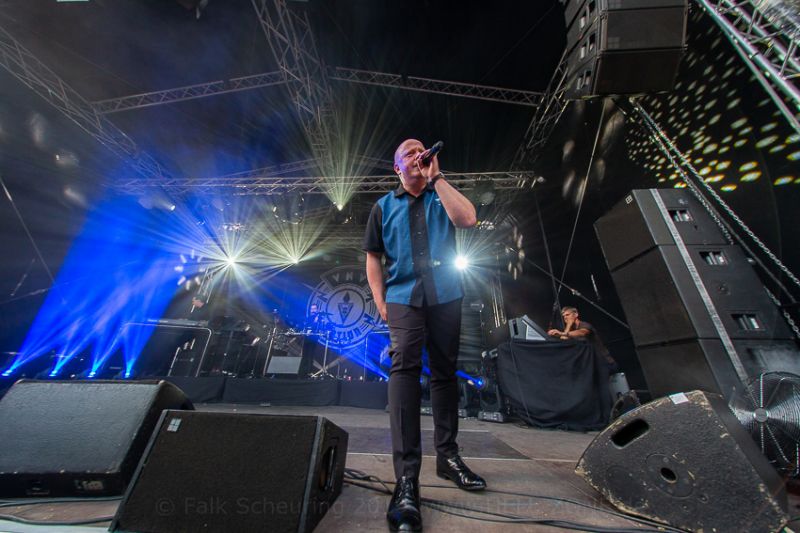 VNV NATION kommen auf Christmas Tour Foto: Falk Scheuring VNV NATION kommen auf Christmas Tour Foto: Falk Scheuring
