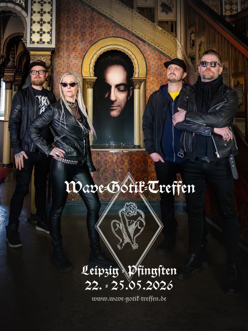 Bandfoto Cat Rapes Dog