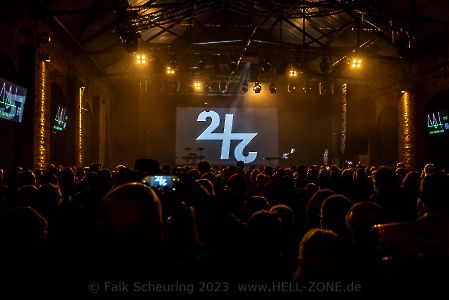 FRONT 242