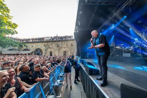 VNV Nation